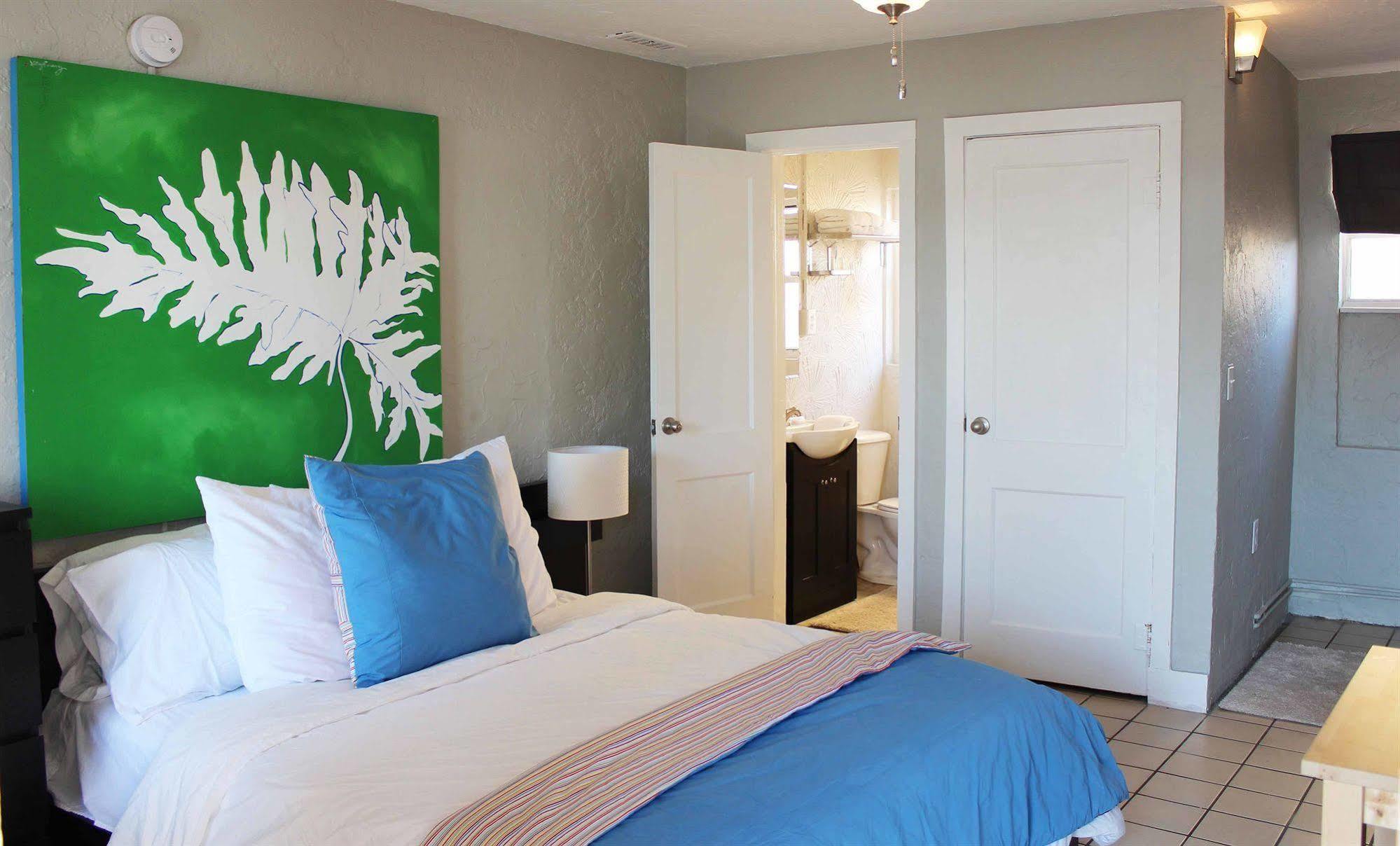 Lorelei Resort Motel Treasure Island Extérieur photo